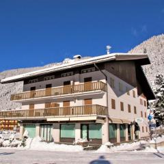 Apartment Condominio al Parco-5 by Interhome