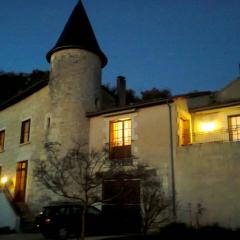 Manoir Le Cristal , Futuroscope à partir de 33 euros !! Grandes chambres familiales
