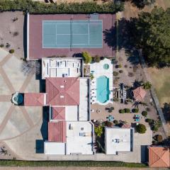 7BR Villa on Golf Course with Castita Pool Tennis and Basketball Court