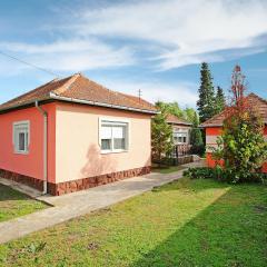 Holiday Home Peach by Interhome