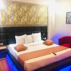 Mayor's & Diplomat Suite