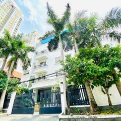 Pearl Service Apartment