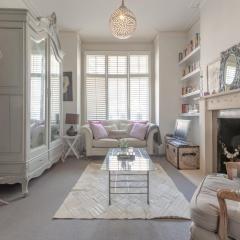 Stylish 1 Bed Apartment Near Battersea Park