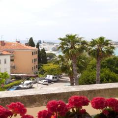 Beach apartment Butterfly with sea view