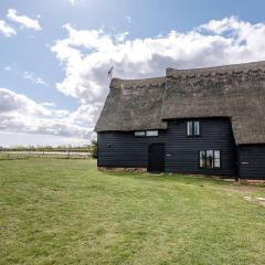 The Hayloft Valley Farm Barns Snape Air Manage Suffolk