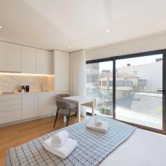 LovelyStay - Heart of D. Pedro Apartments IV