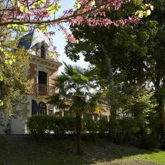 Manor House La Tour d'Armène