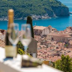 Guest house AllineedDubrovnik Choose between Double room or penthouse or studio apartments FREE PARKING