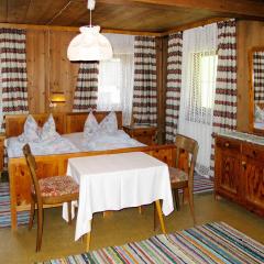 Apartment Bauernhaus Schusterhäusl by Interhome