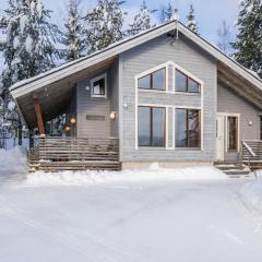 Holiday Home Rinteenkotka cottage by Interhome