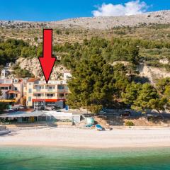 J.B. Beachfront Suites