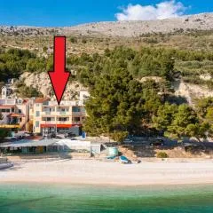 J.B. Beachfront Suites