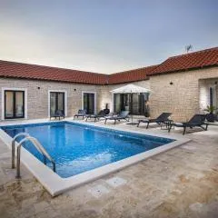 Villa Mala ZadarVillas