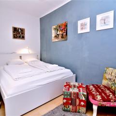 Gorgeous Hideout | City Center Apartment