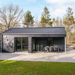 Luxury Lakeside Retreat-By Traum