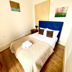 Chiado Central Cozy Little Double room nature with shared bathroom 2