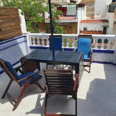 Private townhouse with roof terrace close to the beach