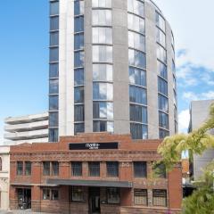 Mantra Collins Hotel