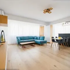 Panorama Views - Spacious Central Apartment