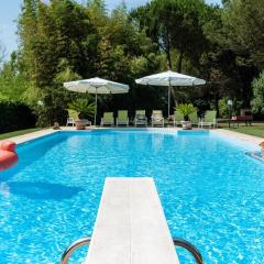 Charming Villa in Pisa with terrace and shared pool.