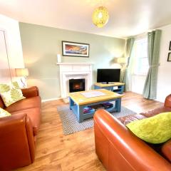 Cosy, Modern 2 Bedroom Apartment in the Centre of Inveraray