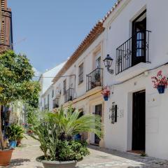 Unique Andalusian Townhouse next to Beach - Air conditioning