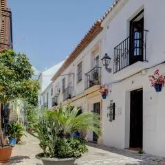 Unique Andalusian Townhouse next to Beach - Air conditioning