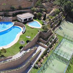 Skyline 12 2-bedroom apartment in Torre Lúgano