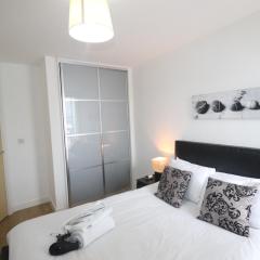 Cotels at The HUB Serviced Apartments, Superfast Broadband, Central Location, Free Parking