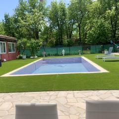 Villa de 4 chambres avec piscine privee jardin clos et wifi a Tourrettes