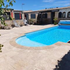 Villa d'une chambre avec piscine privee jardin clos et wifi a Canohes