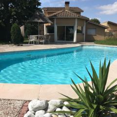 Villa dans Toulouse avec piscine privée with Swimming Pool
