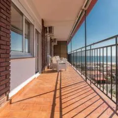 Tres dormitorios ,vistas al mar , junto a la playa