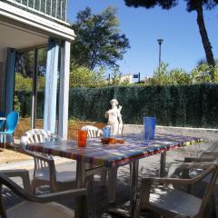 Lara 6 - Grand T2 Terrasse Loggia - WC indép - Parking - Quartier calme entre centre-port et île des Loisirs plage Richelieu