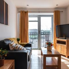 The Old Library - Modern apartment with rooftop terrace near the train station