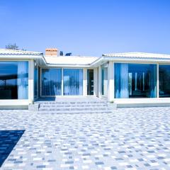 Villa Blanca