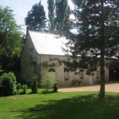 Gîte Saint-Benoît-la-Forêt, 4 pièces, 6 personnes - FR-1-381-188