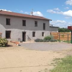 Gîte Saint-Georges-de-Baroille, 4 pièces, 6 personnes - FR-1-496-170