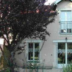 Gîte calme près du Lac de Madine, avec jardin privé, cuisine équipée et tout inclus - FR-1-585-64