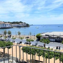 PASSEIG II - Apartment in Cadaqués center with sea views