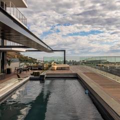 16 on Bree One Bedroom with Amazing views of Cape Town