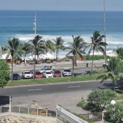 Apartamento frente mar, Posto 5 - Barra da Tijuca