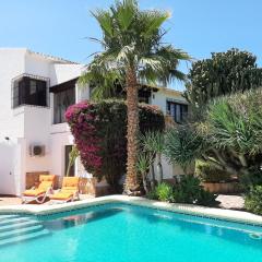 Villa Limon - Tropical Oasis with Private Pool