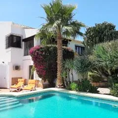 Villa Limon - Tropical Oasis with Private Pool