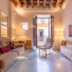 Hernando Colon Deluxe Suite by Valcambre