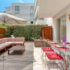 Apartment Les allées du Cap-3 by Interhome