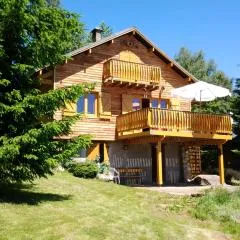 Chalet chaleureux à Ax-les-Thermes avec vue sur la montagne