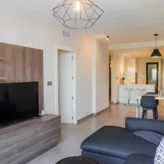 Light and Modern Sea View Apartment