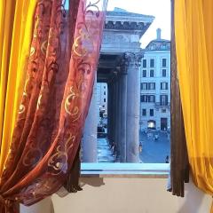 L'antica dimora con splendida vista sul Pantheon