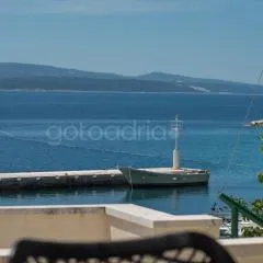 Beachfront Brela Apartments Ljubica